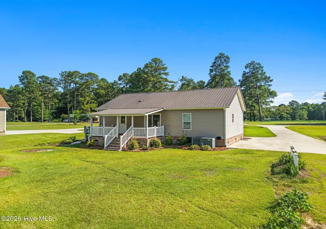 Homes for sale in Tabor City, NC | 1870 Sandy Plains Church Rd, Tabor City, NC 28463 | MLS# 100587211