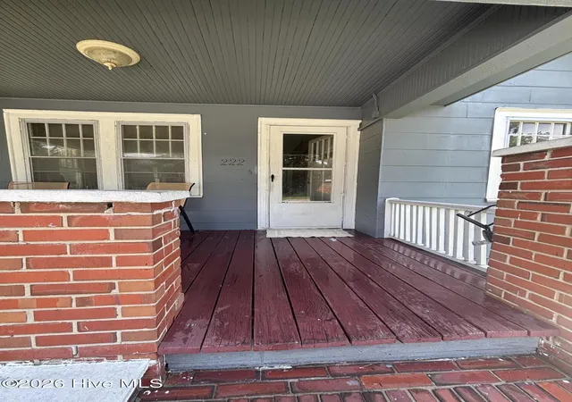 Photo 3 of Single family home for sale at 222 Evans St, Wilmington, NC 28405 | MLS# 100600039 | Listing updated on 2026-09-09