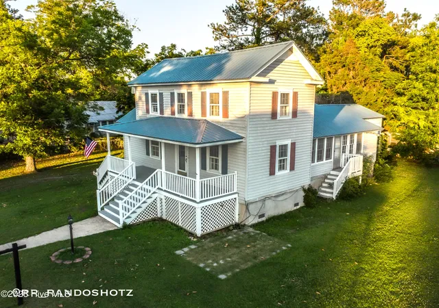Homes for sale in Belhaven, NC | 436 Edward St, Belhaven, NC 27810 | MLS# 100586328