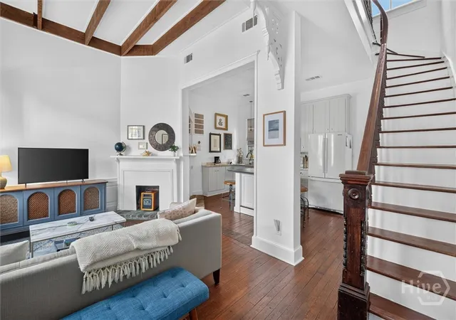 Photo 2 of Single family home for sale at 508 E York St, Savannah, GA 31401 | MLS# SA359437 | Listing updated on 2026-09-03