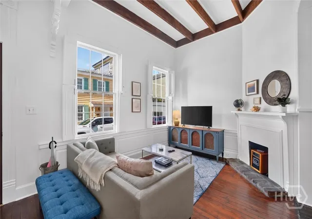 Photo 3 of Single family home for sale at 508 E York St, Savannah, GA 31401 | MLS# SA359437 | Listing updated on 2026-09-03