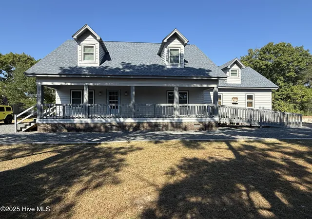 Homes for sale in Oak Island, NC | 2106 E Oak Island Dr, Oak Island, NC 28465 | MLS# 100581149