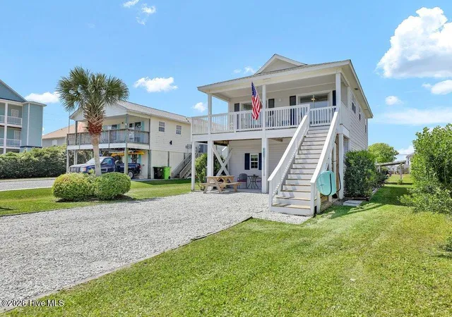 2nd image of 8007 8th St, Surf City, NC 28445 | MLS# 100570015