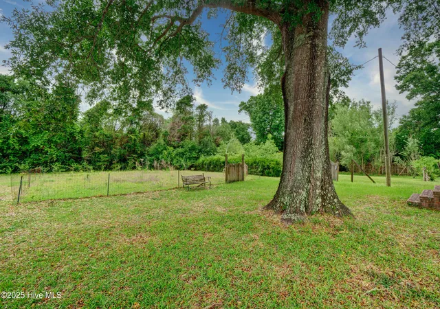 Photo 4 of Land for sale at 6 Scotts Hl Loop Rd, Wilmington, NC 28411 | MLS# 100552996 | Listing updated on 2026-08-02