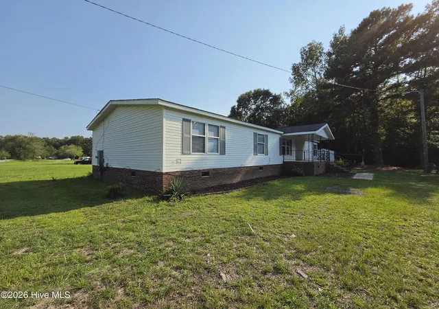 Manufactured home for sale at 220 Main St, Grifton, NC 28530 | MLS# 100595301