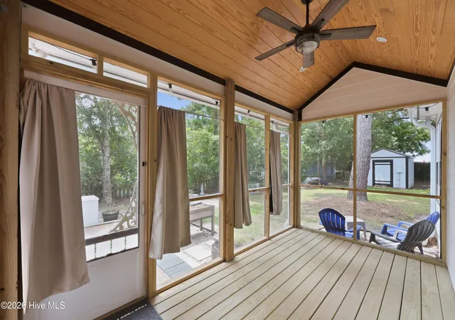Photo 3 of Single family home for sale at 109 Noyes Ave, Morehead City, NC 28557 | MLS# 100589439 | Listing updated on 2026-09-10