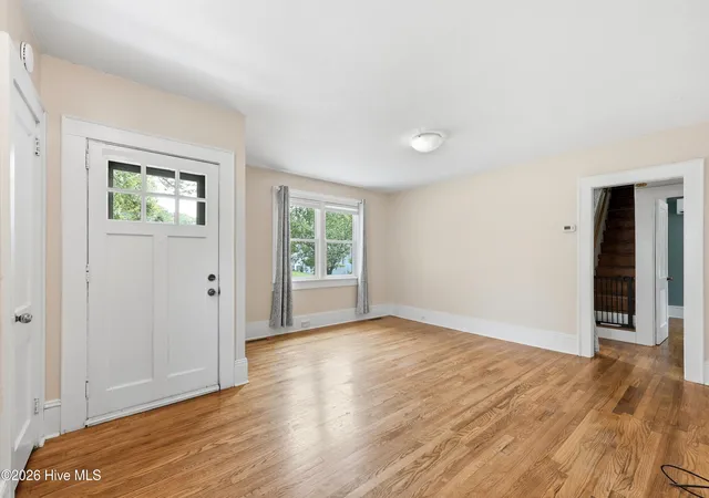 Photo 4 of Single family home for sale at 109 Noyes Ave, Morehead City, NC 28557 | MLS# 100589439 | Listing updated on 2026-09-10