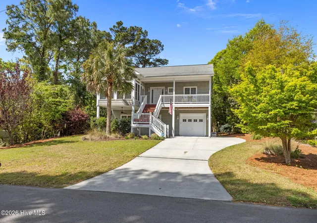 Photo 2 of Single family home for sale at 325 Live Oak St, Emerald Isle, NC 28594 | MLS# 100562020 | Listing updated on 2026-08-18