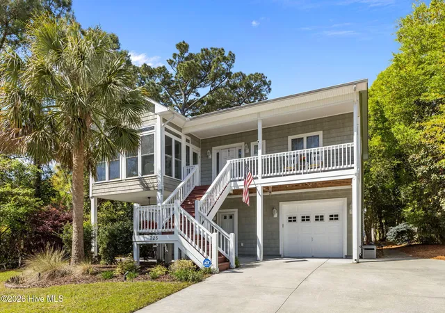 Photo 3 of Single family home for sale at 325 Live Oak St, Emerald Isle, NC 28594 | MLS# 100562020 | Listing updated on 2026-08-18