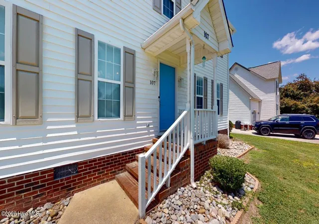 Photo 2 of Single family home for sale at 107 Cambridge Dr, Goldsboro, NC 27530 | MLS# 100579371 | Listing updated on 2026-09-14