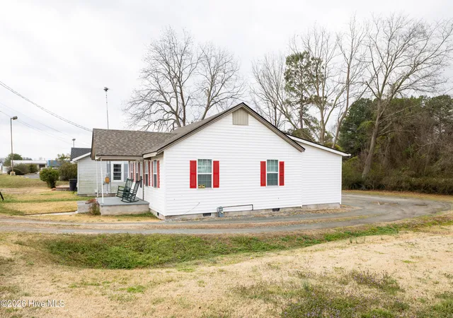 Homes for sale in Clinton, NC | 200 Southeast Blvd, Clinton, NC 28328 | MLS# 100556523