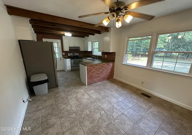 Homes for sale in Laurinburg, NC | 12940 Montclair Dr, Laurinburg, NC 28352 | MLS# 100581046