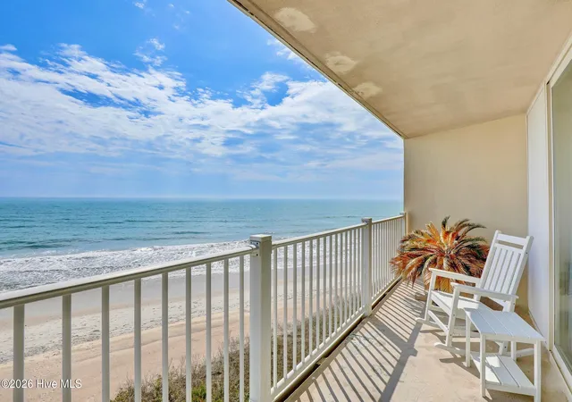 Homes for sale in North Topsail Beach, NC | 2000 New River Inlet Road, North Topsail Beach, NC 28460 | Houzeo