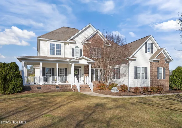 Homes for sale in Grimesland, NC | 1296 Windbrooke Dr, Grimesland, NC 27837 | MLS# 100561365