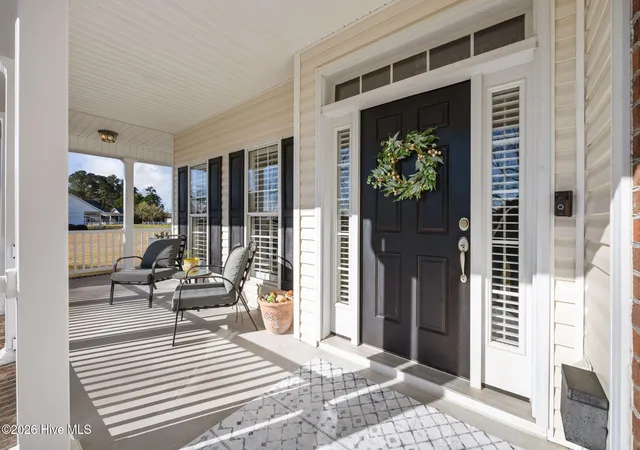 Homes for sale in Grimesland, NC | 1296 Windbrooke Dr, Grimesland, NC 27837 | MLS# 100561365