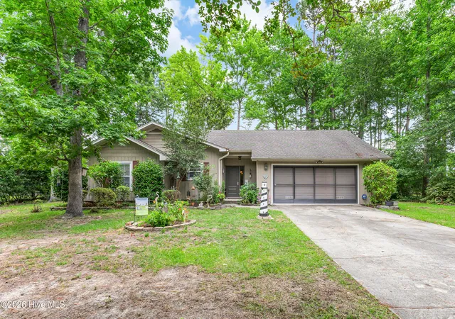 Photo 1 of Single family home for sale at 5 Topsail Ct, Carolina Shores, NC 28467 | MLS# 100583095 | Listing updated on 2026-09-01
