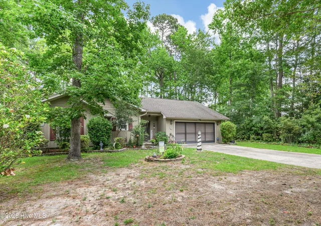 Photo 2 of Single family home for sale at 5 Topsail Ct, Carolina Shores, NC 28467 | MLS# 100583095 | Listing updated on 2026-09-01