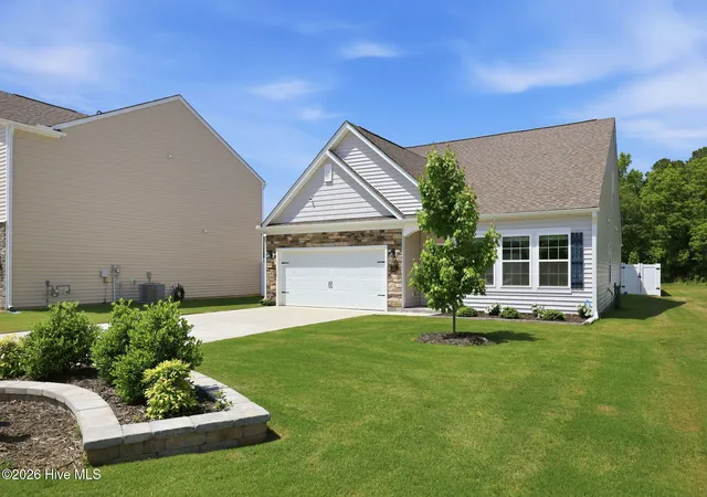 Photo 3 of Single family home for sale at 138 Pumpernickel Pl, Washington, NC 27889 | MLS# 100573685 | Listing updated on 2026-08-19