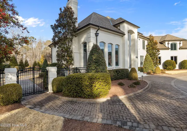 5th image of 911 White Horse Dr, Greenville, NC 27834 | MLS# 100551431