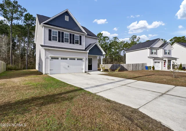 Photo 1 of Single family home for sale at 512 Everett Glades, Sneads Ferry, NC 28460 | MLS# 100552526 | Listing updated on 2026-09-11