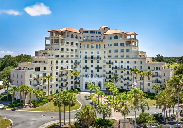 3rd image of 700 Wilmington Island Rd, Savannah, GA 31410