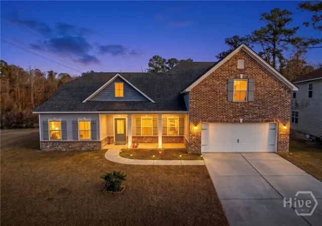 Photo 2 of Single family home for sale at 16 Litchfield Dr, Savannah, GA 31419 | MLS# SA361130 | Listing updated on 2026-07-24
