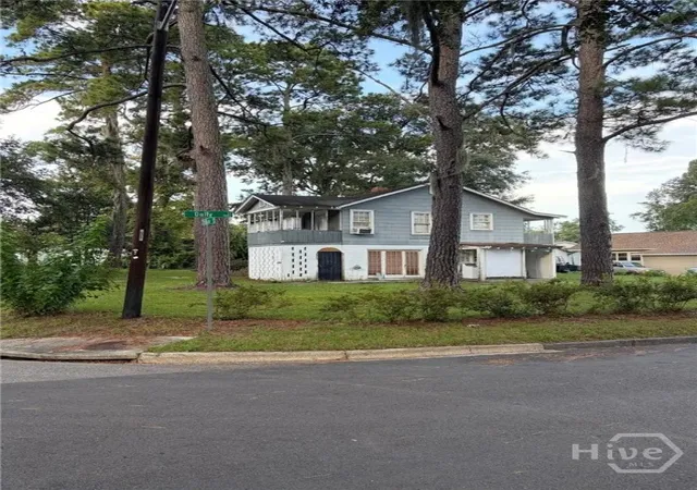 Photo 3 of Multi family home for sale at 1201 Mccormick St, Savannah, GA 31404 | MLS# SA362064 | Listing updated on 2026-08-12