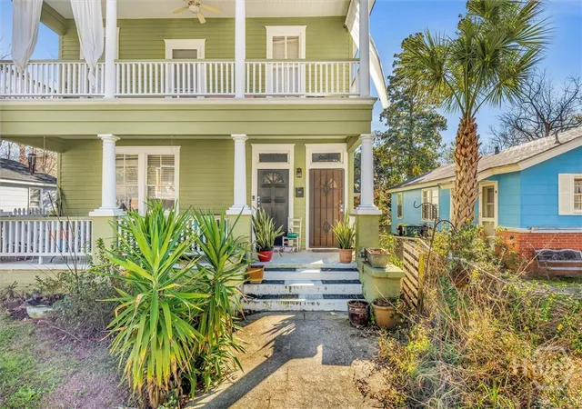 Listing Photo 2 - Condo for sale in building located at 709 E 35th St, Savannah, GA 31401 - Unit #