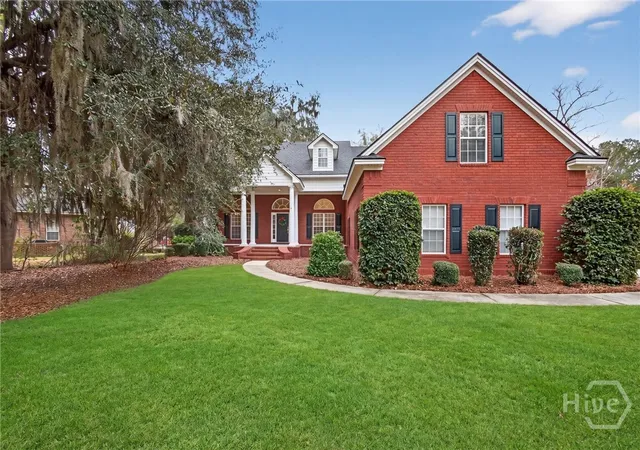 Homes for sale in Richmond Hill, GA | 273 Shadow Moss Cir, Richmond Hill, GA 31324 | MLS# SA345069