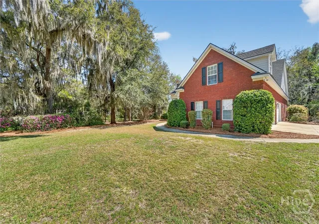 Homes for sale in Richmond Hill, GA | 273 Shadow Moss Cir, Richmond Hill, GA 31324 | MLS# SA345069