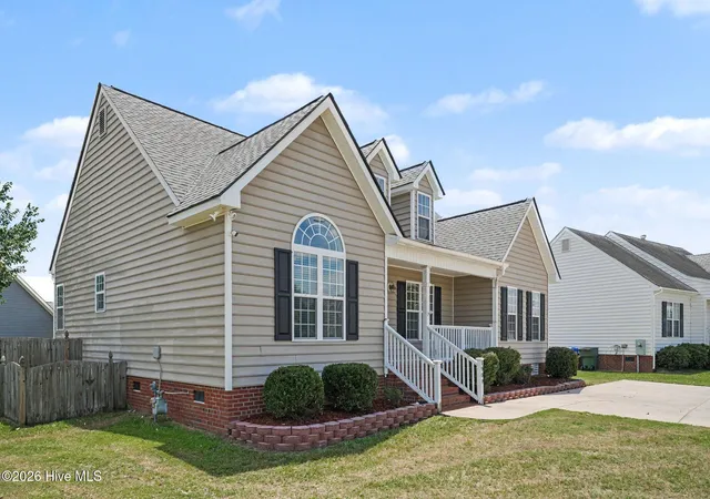 Homes for sale in Winterville, NC | 1909 Charity Ln, Winterville, NC 28590 | MLS# 100584206