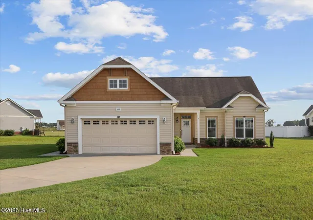 Photo 1 of Single family home for sale at 400 Wingspread Dr, Goldsboro, NC 27530 | MLS# 100596510 | Listing updated on 2026-08-30