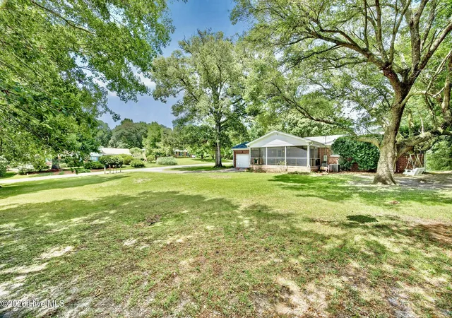 Photo 2 of Single family home for sale at 102 La Salle St, Wilmington, NC 28411 | MLS# 100584189 | Listing updated on 2026-09-10