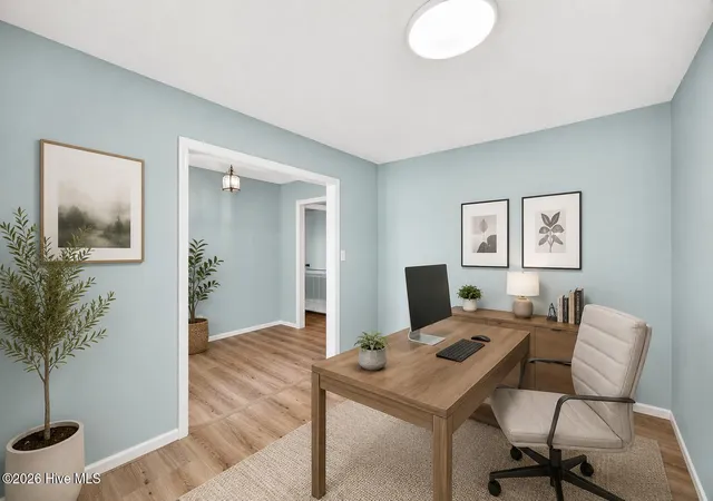 Photo 3 of Single family home for sale at 102 La Salle St, Wilmington, NC 28411 | MLS# 100584189 | Listing updated on 2026-09-10
