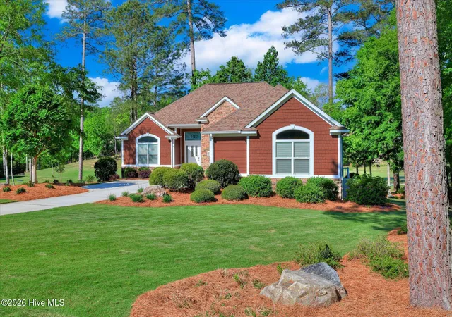 Homes for sale in Mc Cormick, SC | 127 Laurens Dr, Mc Cormick, SC 29835 | MLS# 100582546