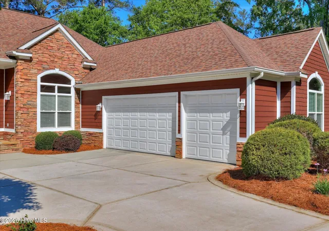 Homes for sale in Mc Cormick, SC | 127 Laurens Dr, Mc Cormick, SC 29835 | MLS# 100582546