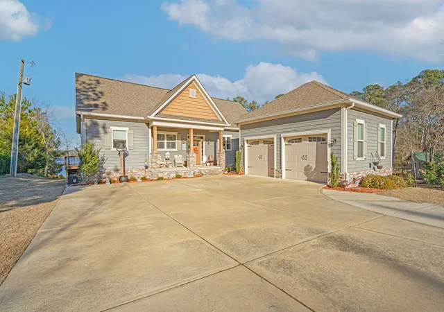 Homes for sale in Lincolnton, GA | 1012 Choctaw Dr, Lincolnton, GA 30817 | MLS# 98250760