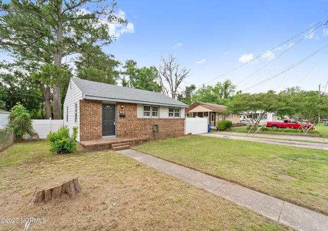2nd image of 403 Nelson Dr, Jacksonville, NC 28540 | MLS# 100579963