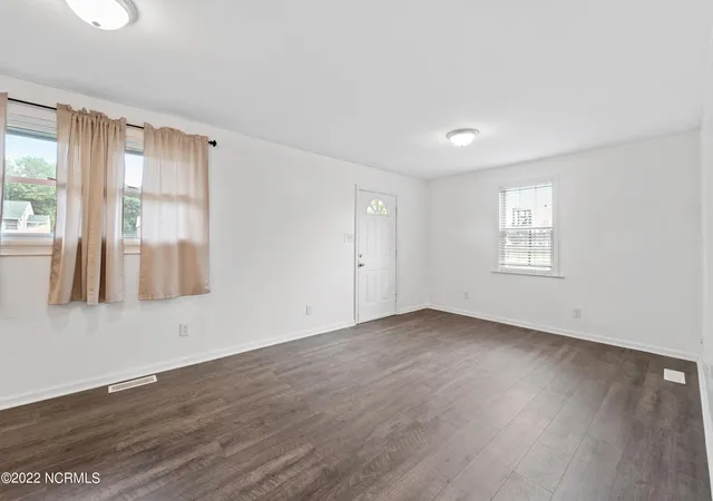 5th image of 403 Nelson Dr, Jacksonville, NC 28540 | MLS# 100579963