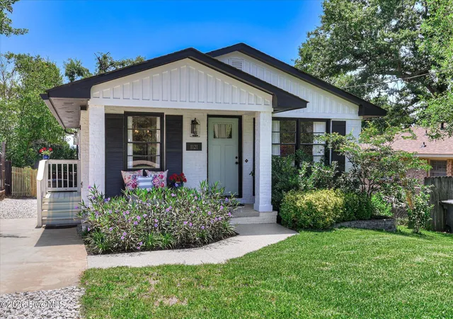 Photo 2 of Single family home for sale at 1121 Ridgecrest Ave, North Augusta, SC 29841 | MLS# 100579981 | Listing updated on 2026-08-18