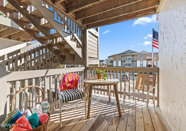 3rd image of 39 Ocean Isle W Blvd W, Ocean Isle Beach, NC 28469