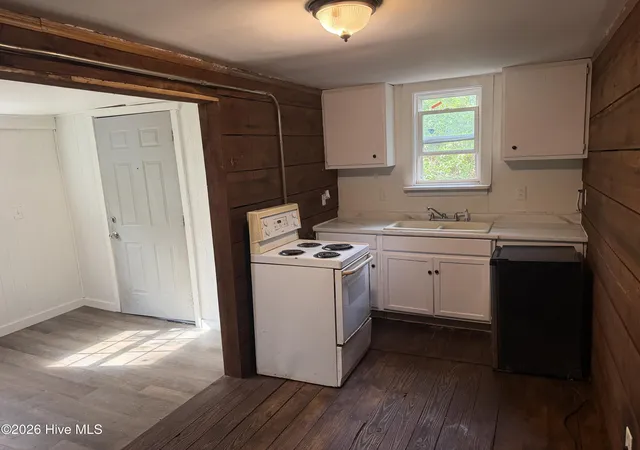 Homes for sale in Wilmington, NC | 109 Pine Clay Rd, Wilmington, NC 28403 | MLS# 100574400