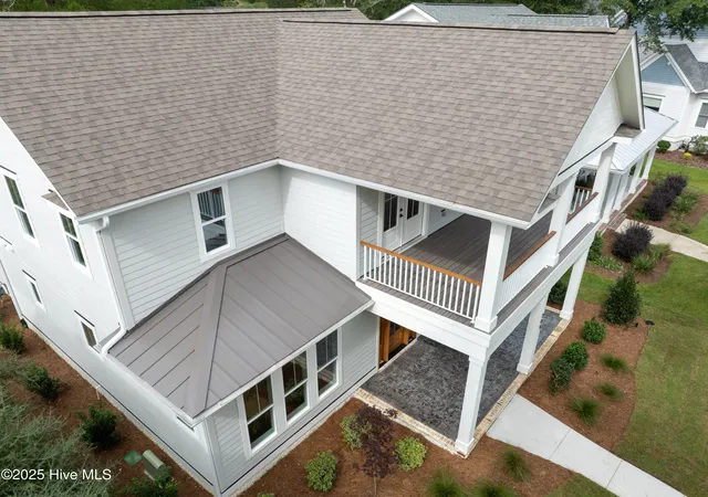 Photo 2 of Single family home for sale at 305 Jenoa Dr, Castle Hayne, NC 28429 | MLS# 100499793 | Listing updated on 2026-09-22