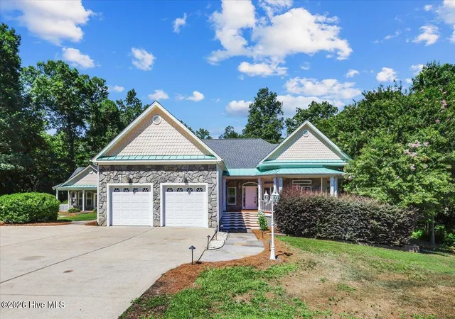 Photo 2 of Single family home for sale at 295 Brady Dr, Clayton, NC 27520 | MLS# 100586404 | Listing updated on 2026-09-20