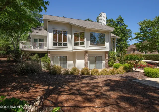 Photo 1 of Single family home for sale at 15 Shenecossett Ln, Pinehurst, NC 28374 | MLS# 100571334 | Listing updated on 2026-08-18