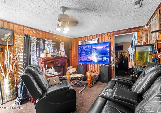 Photo 5 of Single family home for sale at 201 Lee's Ml Rd, Laurinburg, NC 28352 | MLS# 100593984 | Listing updated on 2026-08-18