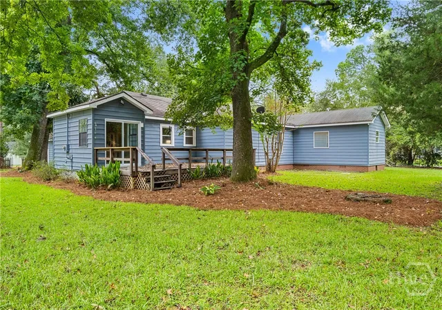 Photo 3 of Single family home for sale at 4 Dorothy Dr, Savannah, GA 31406 | MLS# SA339401 | Listing updated on 2026-09-08