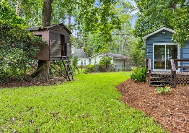 Photo 3 of Single family home for sale at 4 Dorothy Dr, Savannah, GA 31406 | MLS# SA339401 | Listing updated on 2026-09-08