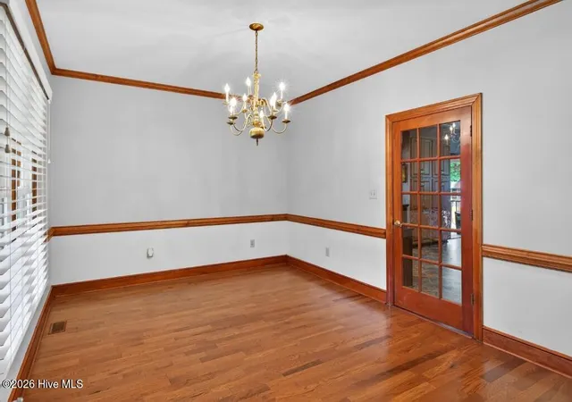 Photo 4 of Single family home for sale at 2111 Hunt Hl Pl, Kinston, NC 28504 | MLS# 100578427 | Listing updated on 2026-08-18