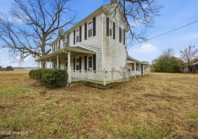 Photo 4 of Single family home for sale at 231 Deep Crk Rd, Hertford, NC 27944 | MLS# 100553187 | Listing updated on 2026-08-18